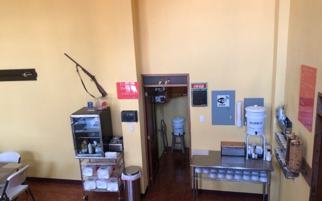 Euro Hostal - Hostel