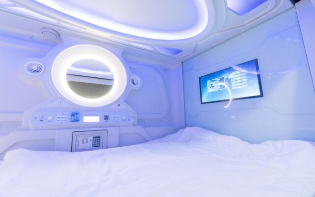 Seaview Capsule Hotel