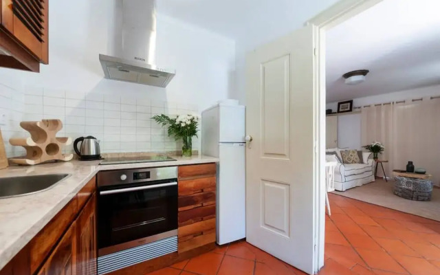 Wood Oven House II in Azeit o