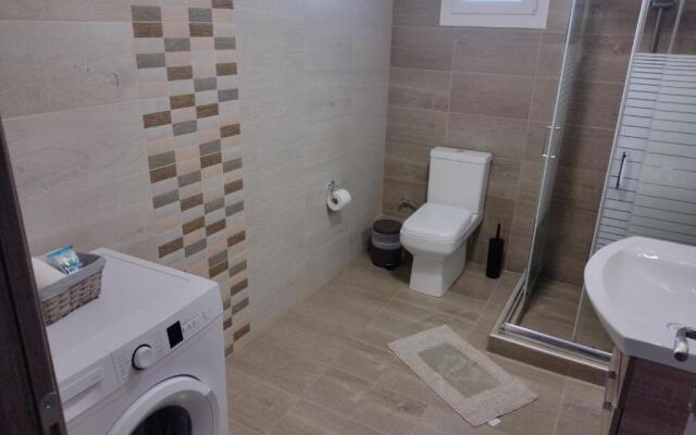 "Thea" Valis Apartments