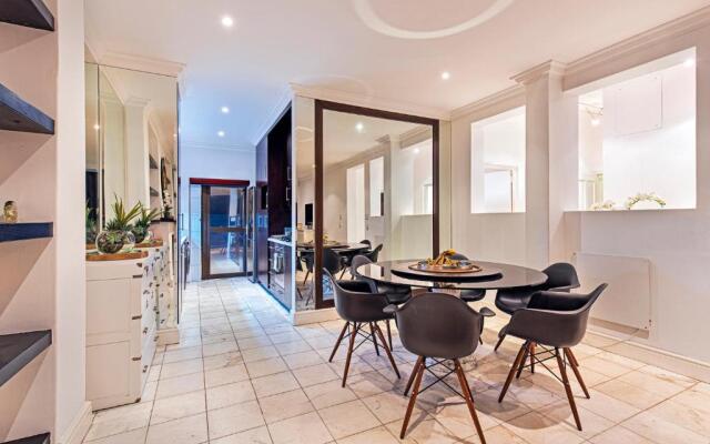 Clifton YOLO Spaces – Clifton Beachfront Apartments