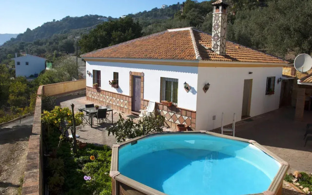 Holiday Home With Private Pool Near Andalusian Village Comares, Malaga