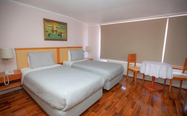 Gran Hotel Vicente Costanera