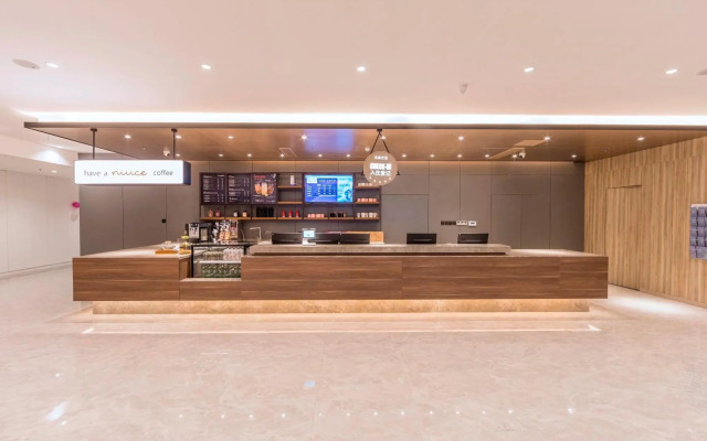 Hanting Premium(Xinyi Road, Zhengzhou East Railway