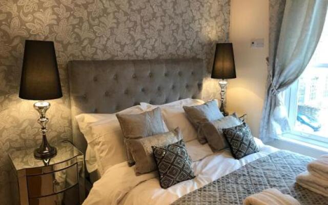 Millwalk Apartment