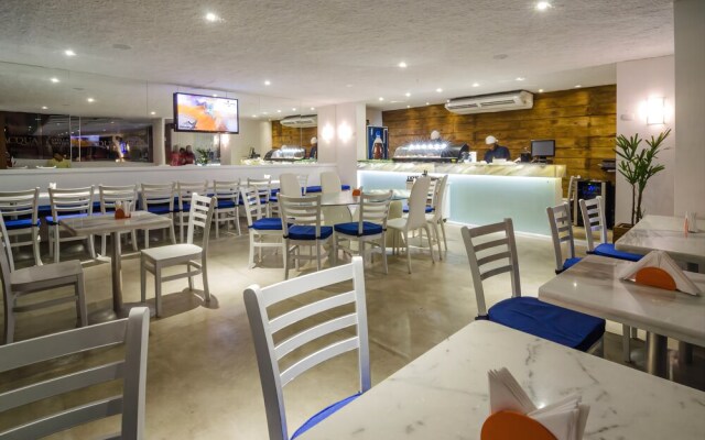 Cocoon Hotel & Lounge