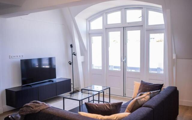 Exceptional 3 Bedroom Serviced Apartment 83m2 -NB304E-