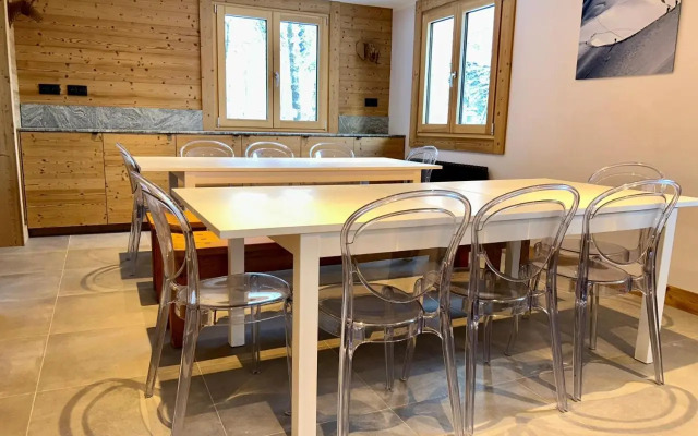 3 Bedrooms, Whole floor, New Kitchen, Town Centre