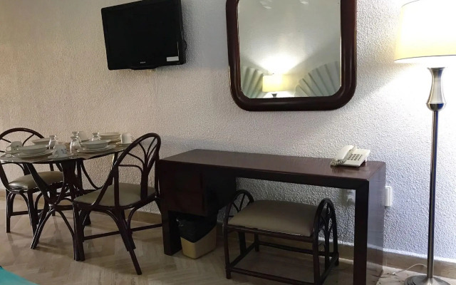 Ixtapa Palace Resort