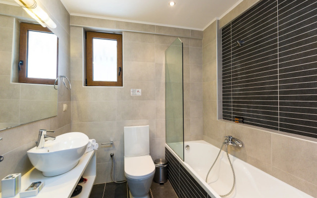 Pantheon Villas & Suites