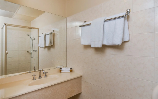 Comfort Inn Regal Park, North Adelaide