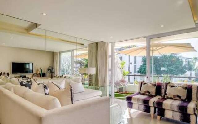 Elegant Apartment at the Waterclub Amani Views