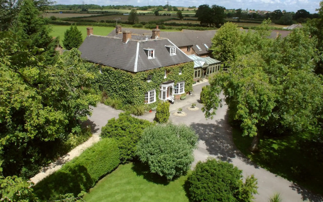 Marsh Farm Hotel