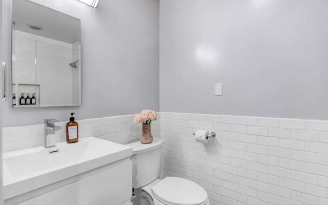 Fulton I by Avantstay Modern Haven in Downtown