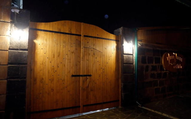 Onoyi Tun Guest House