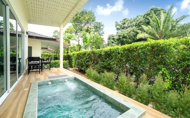 NaiHarn Private Oxavia Garden Bungalows