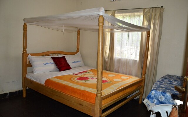 Le Bliss Hotel