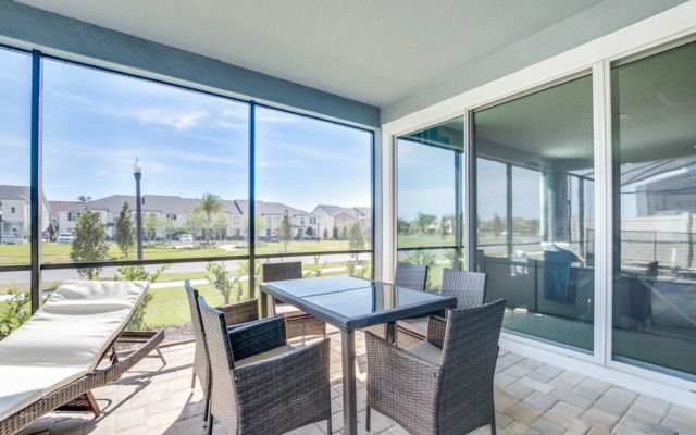 Windsor at Westside 9001