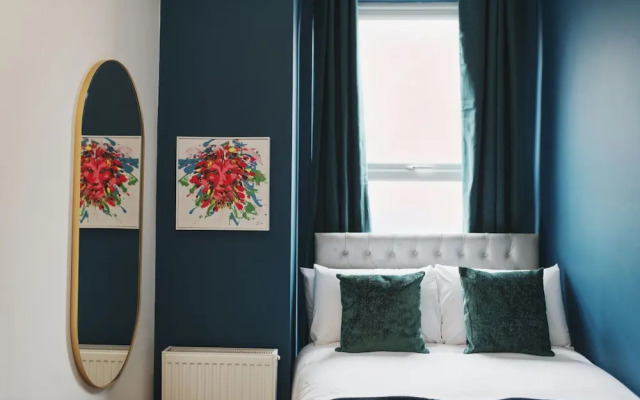 Captivating 2-bed Apartment in Liverpool