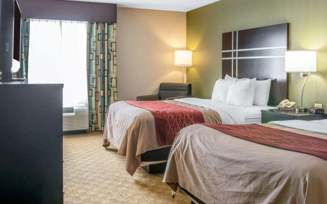 Comfort Inn & Suites Maumee - Toledo (I80-90)