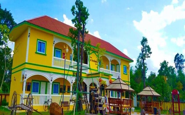 Na Wanwan Resort & Hotel