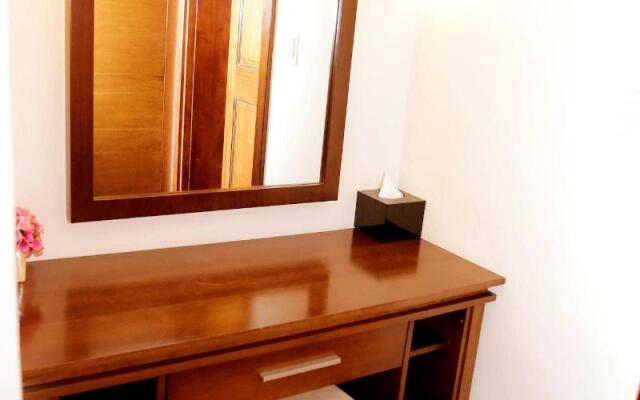 Sunflower International Village