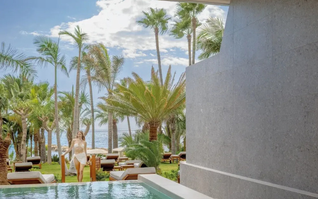 Amathus Residences