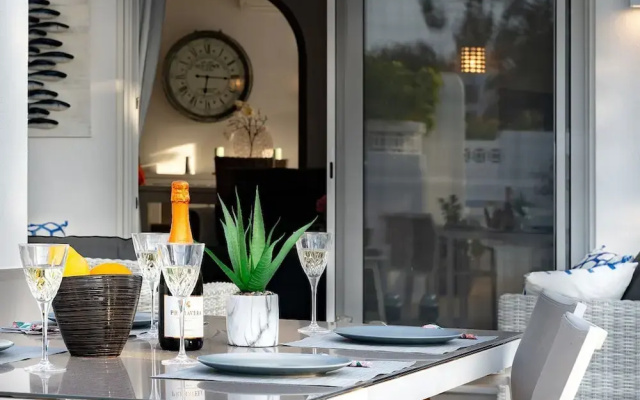 66 ADM Clara Beautifully Renovated Villa