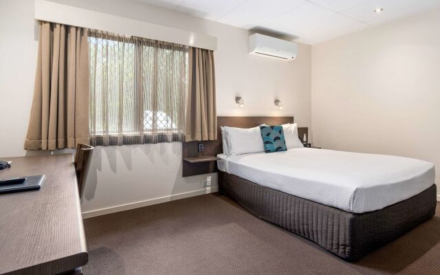 Quality Hotel Robertson Gardens