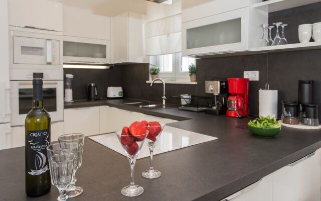 Spacious Villa in Vodice With Pool