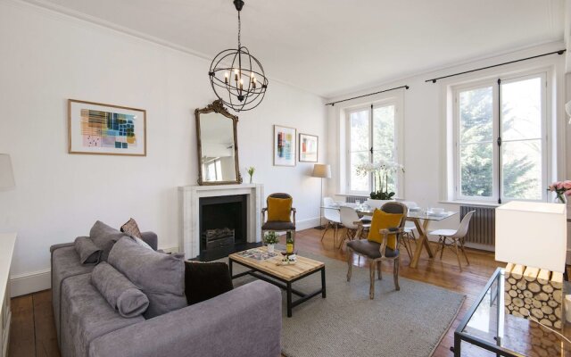 The Earls Court Trebovir House - MC01
