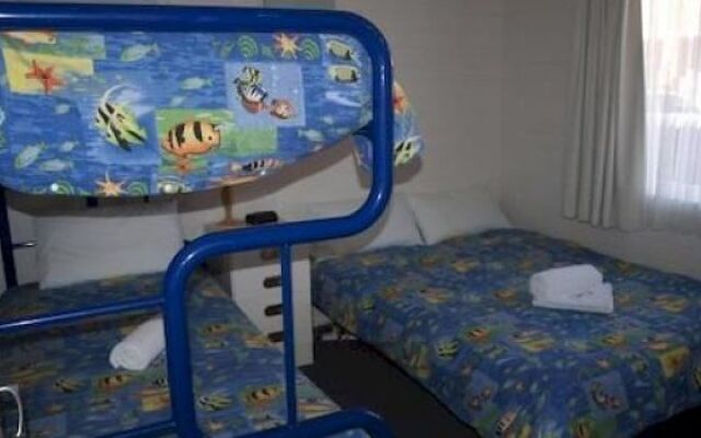 Kon Tiki Apartments