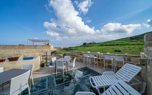 Ta' Pinu B&B