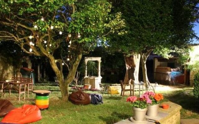 Roots&Boots Singular Hostel