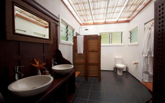 Reef Resort Vava U