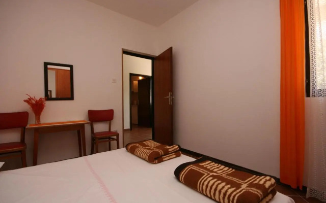 Apartment Mandre 523a