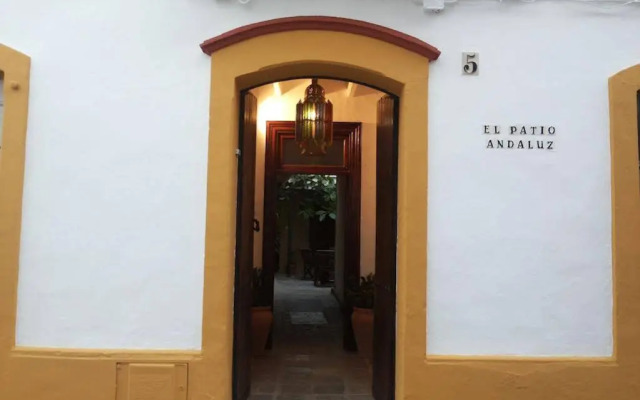 Apartamentos El Patio Andaluz