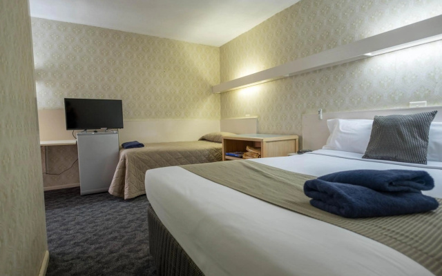 Pioneer Station Motor Inn – Guest Rooms – Swan Hill