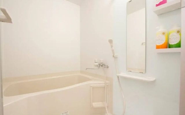 Cozy and Convenient Royal Heights