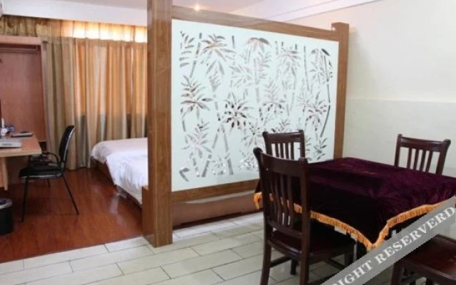 Lijin Express Holiday Hotel
