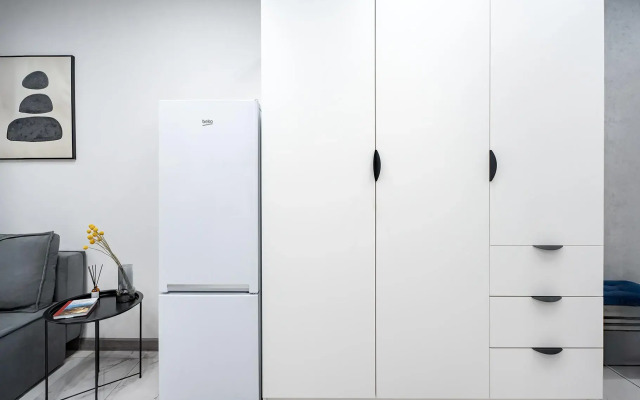 Sky Skolkovo 390 Apartment on 47A Ovrazhnaya Street