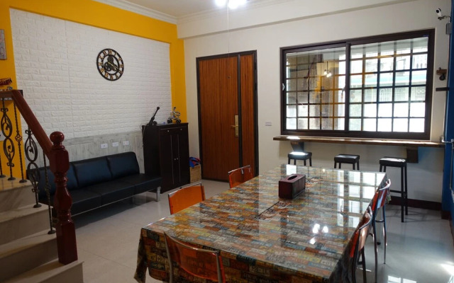 Backpack Home 497 - Hostel
