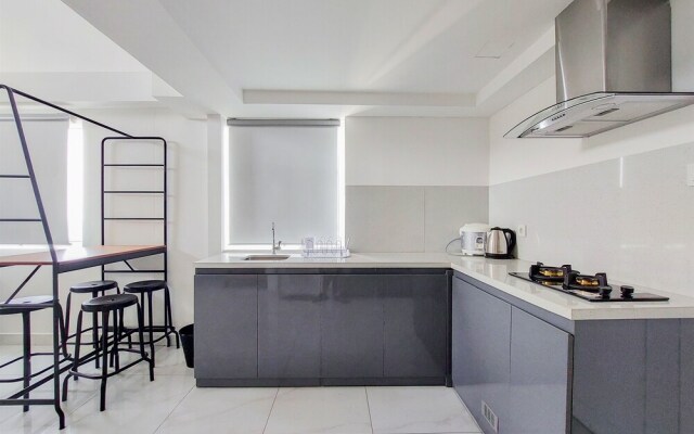 Spacious And Elegant 3Br Loft At Kingland Avenue Apartment