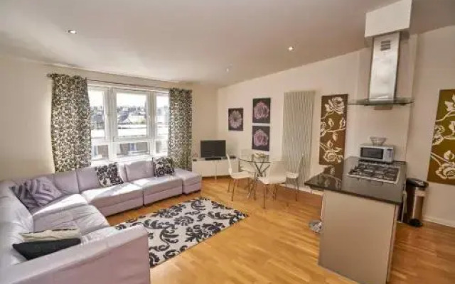 Lochrin Apartments