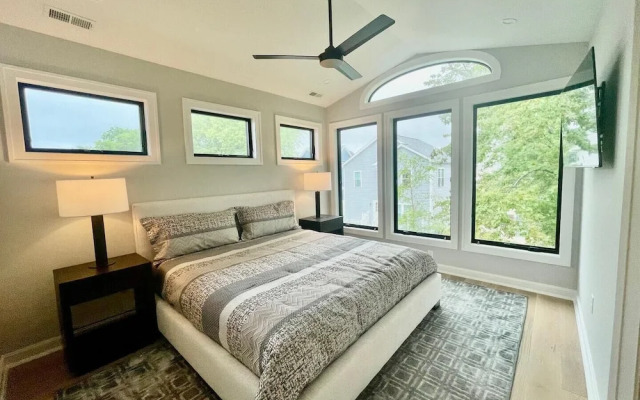 Sandalwood Street 306