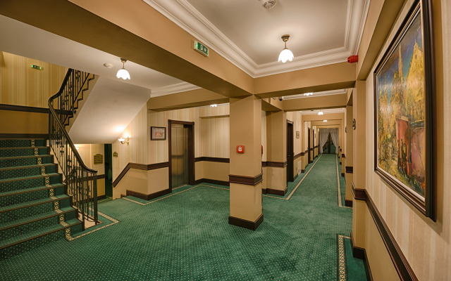 Magus Hotel