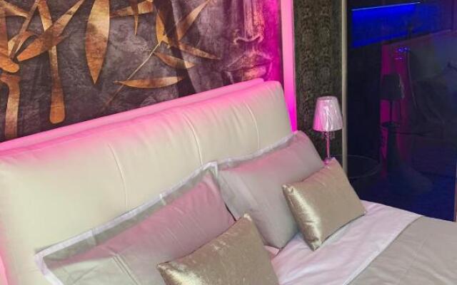 Luxury Suite