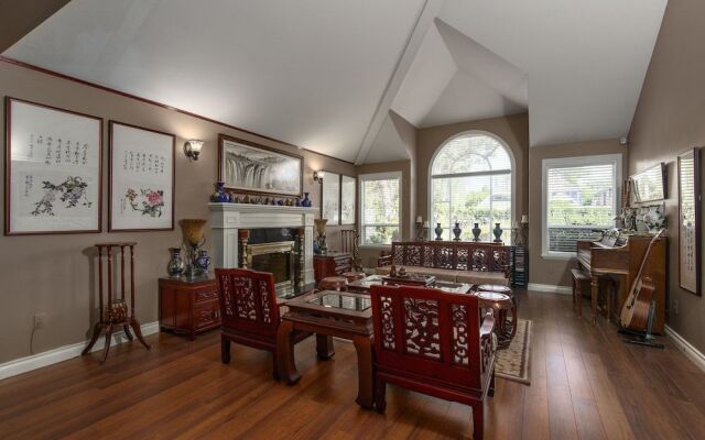 Fraser River Richmond Bed & Breakfast