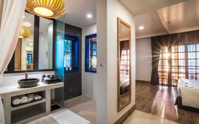 L'Azure Resort and Spa