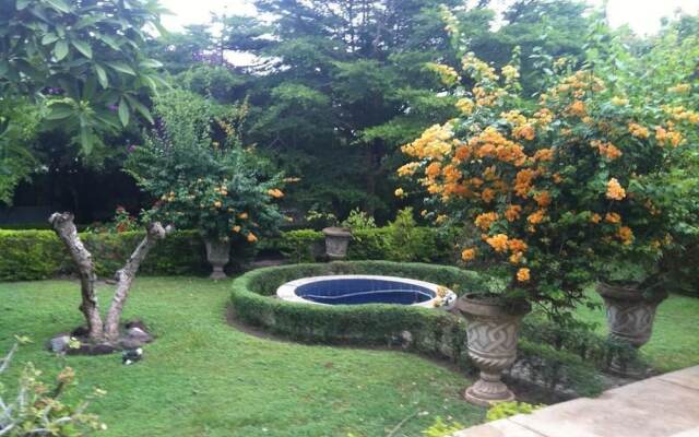 Villa Ayodele